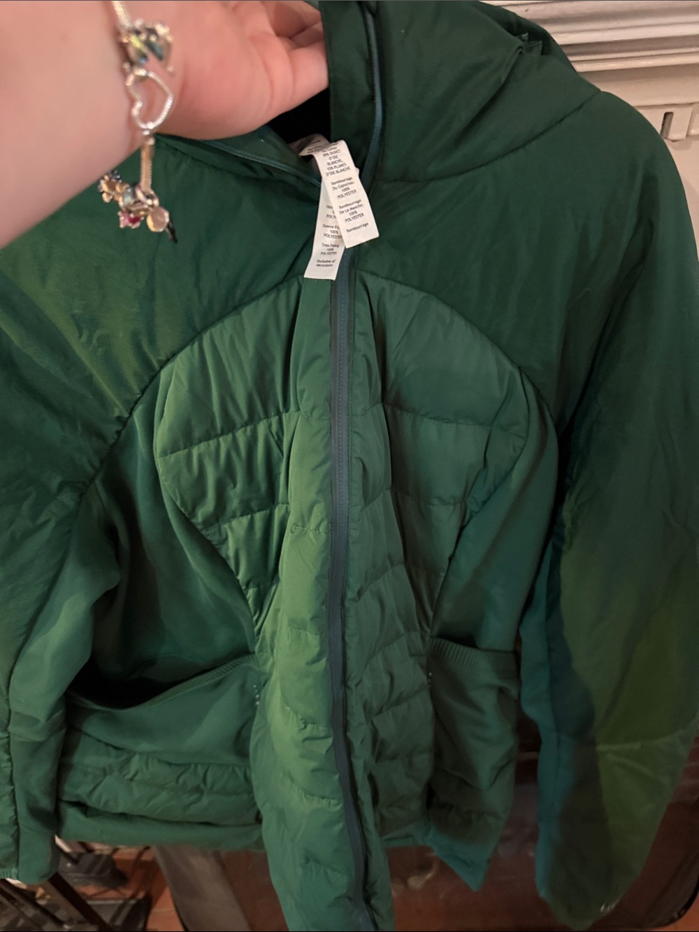 lululemon athletica Men's Forest Green Insulated Puffer Jacket - Picture 5 of 5
